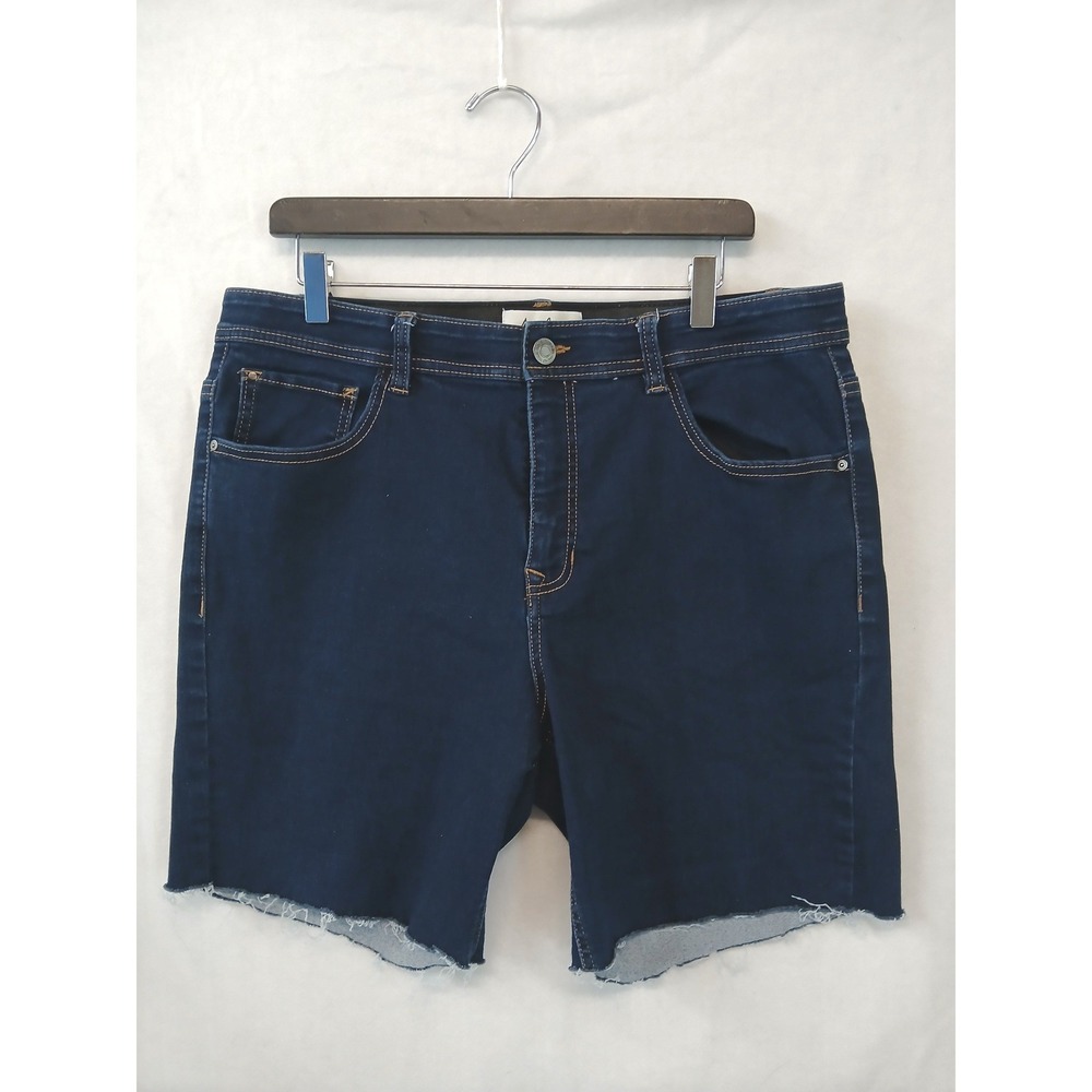Angels Forever‎ Young 360 Sculpt Bermuda Shorts Dark Indigo Raw Hem Womens 16